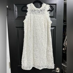 Sleeveless lace dress